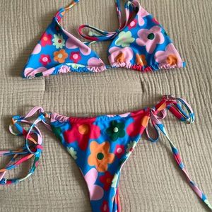 Hippie floral print bikini